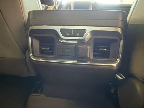 Used 2021 GMC Sierra 1500 SLT w/ SLT Premium Plus Package image 34
