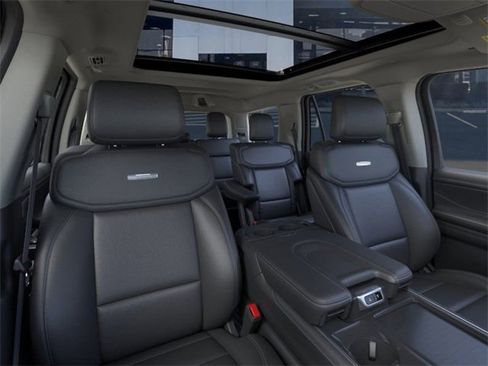 New 2025 Ford Expedition Platinum image 10