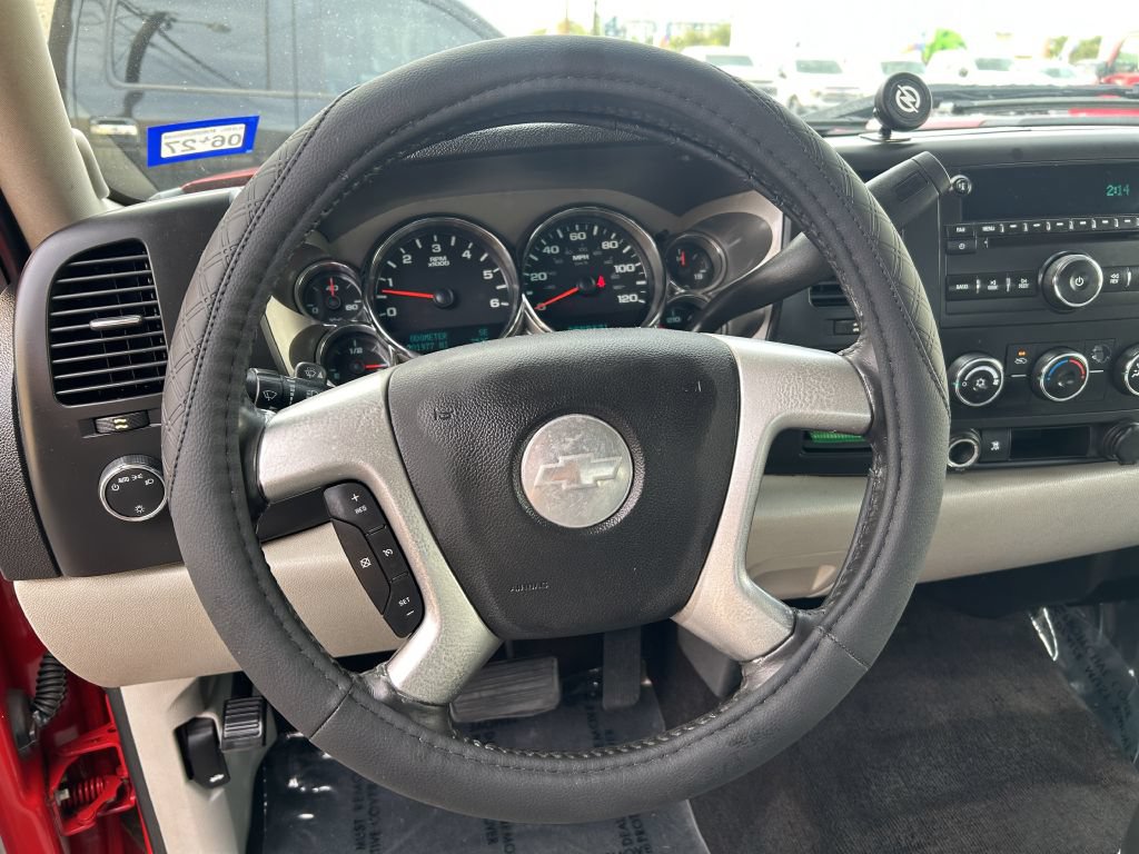 Used 2011 Chevrolet Silverado 1500 LT RWD image 6
