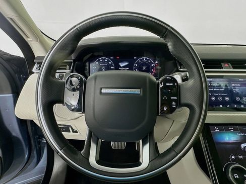 Used 2020 Land Rover Range Rover Velar R-Dynamic S image 11