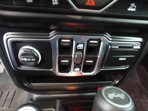 Certified 2023 Jeep Wrangler Unlimited Sport AWD/4WD image 11
