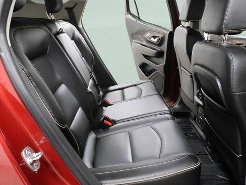 Used 2019 GMC Terrain Denali w/ Comfort Package FWD image 34