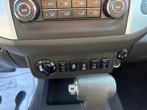Used 2019 Nissan Frontier PRO-4X w/ Pro-4x Luxury Package AWD/4WD image 21