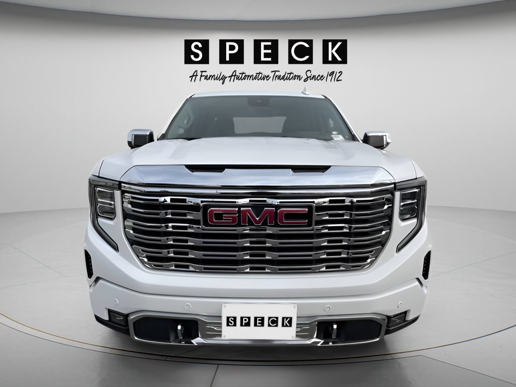 Used 2024 GMC Sierra 1500 Denali AWD/4WD image 8