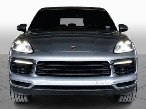 Used 2021 Porsche Cayenne image 4