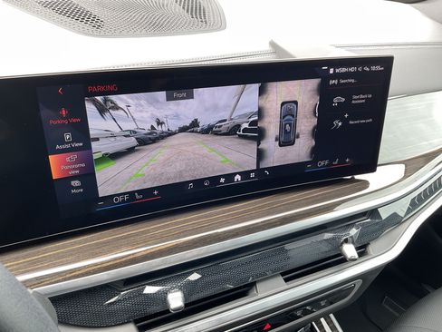 Used 2024 BMW X5 xDrive40i w/ Premium Package AWD/4WD image 17