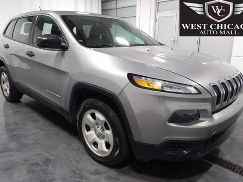 Used 2015 Jeep Cherokee Sport FWD image 1