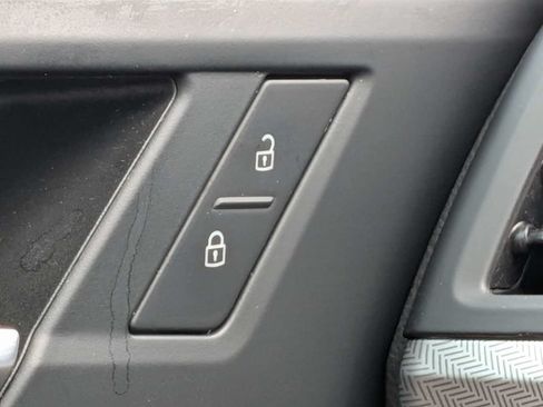 Used 2023 Volkswagen Jetta S FWD image 29