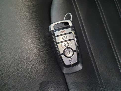 Used 2019 Ford Edge SEL w/ Equipment Group 201A FWD image 32