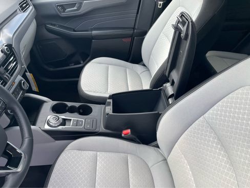 Used 2025 Ford Escape Active w/ Cold Weather Package image 25