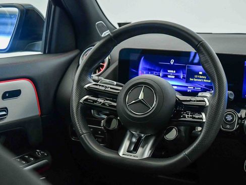 Used 2024 Mercedes-Benz GLA 35 AMG 4MATIC image 18