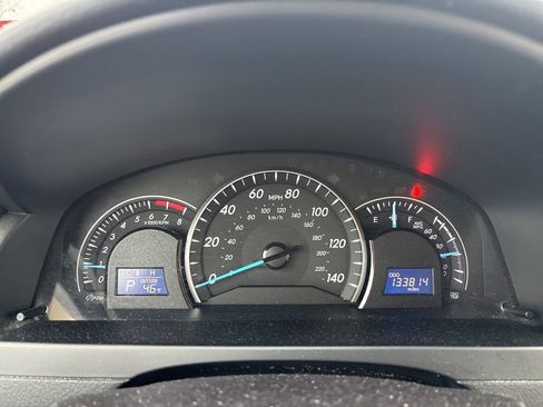 Used 2015 Toyota Camry LE image 26