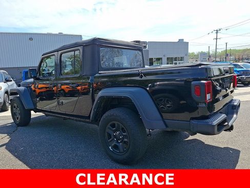 Used 2022 Jeep Gladiator Sport AWD/4WD image 4