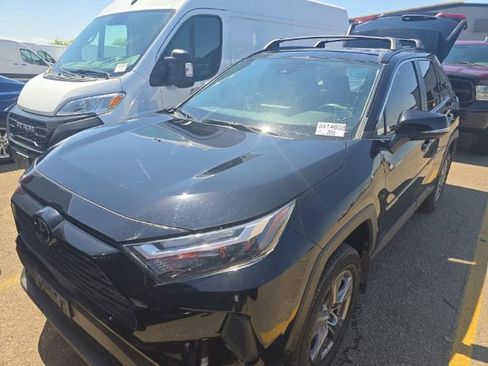 Used 2024 Toyota RAV4 XLE w/ Convenience Package FWD image 1
