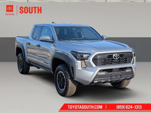 Used 2024 Toyota Tacoma TRD Off-Road AWD/4WD image 2