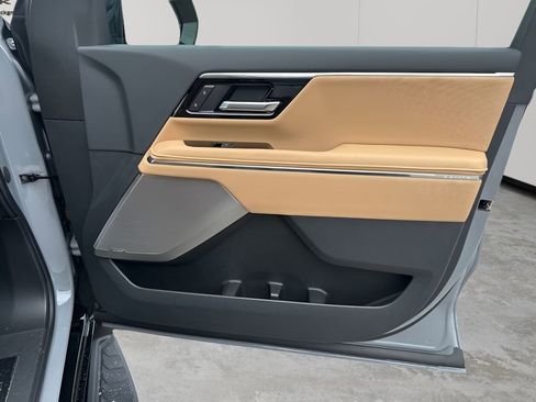 New 2025 GMC Sierra EV Denali image 11