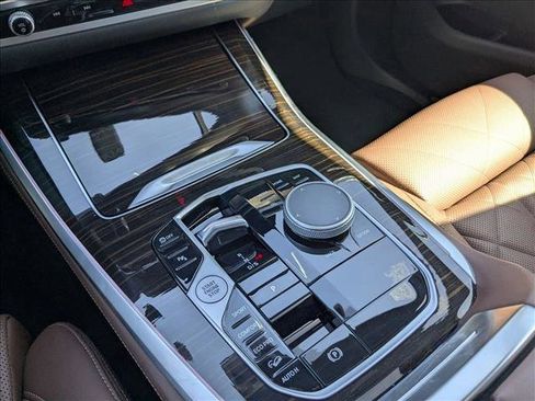 Used 2025 BMW X5 xDrive40i image 13