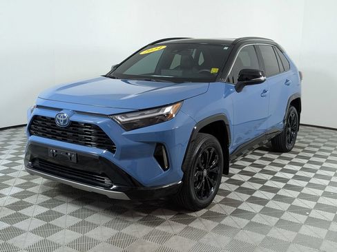 Used 2024 Toyota RAV4 XSE AWD/4WD image 7