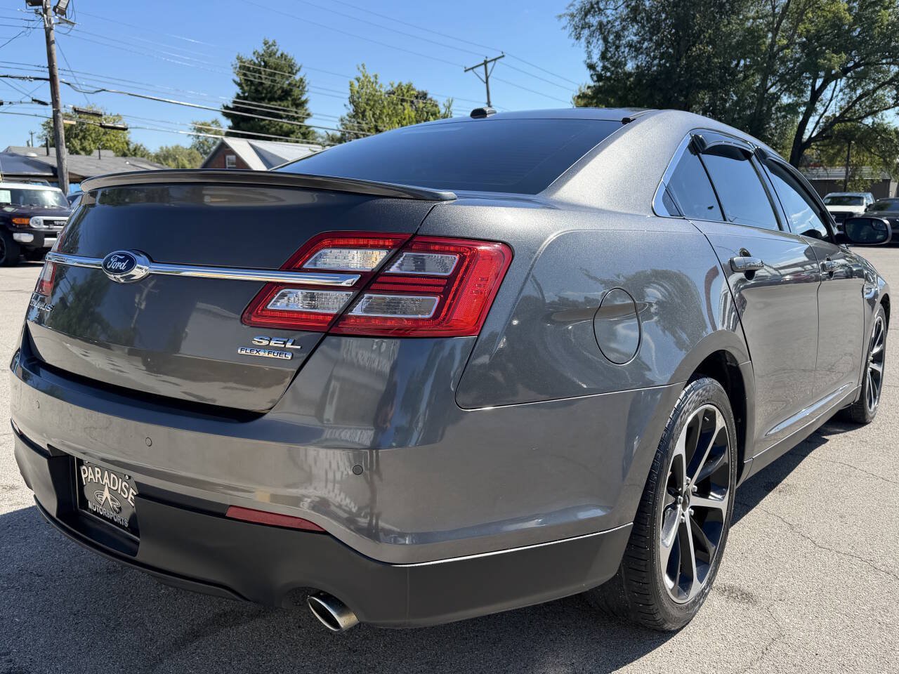 Used 2016 Ford Taurus SEL w/ Equipment Group 201A FWD image 4