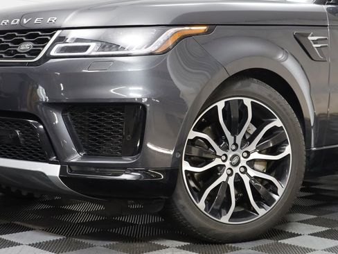 Used 2019 Land Rover Range Rover Sport HSE image 3