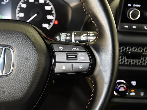 Certified 2025 Honda HR-V Sport image 15