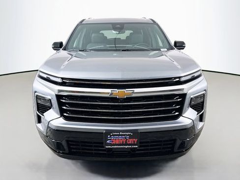 New 2026 Chevrolet Traverse High Country w/ LPO, Floor Liner Package AWD/4WD image 2