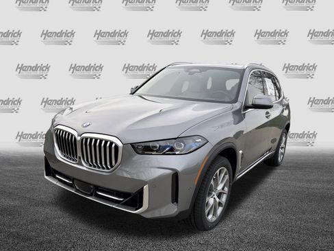 New 2026 BMW X5 sDrive40i image 5
