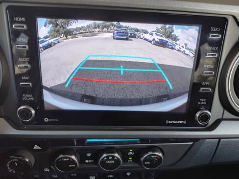 Used 2021 Toyota Tacoma TRD Off-Road image 7