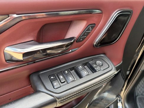 Used 2025 RAM 1500 Limited AWD/4WD image 15