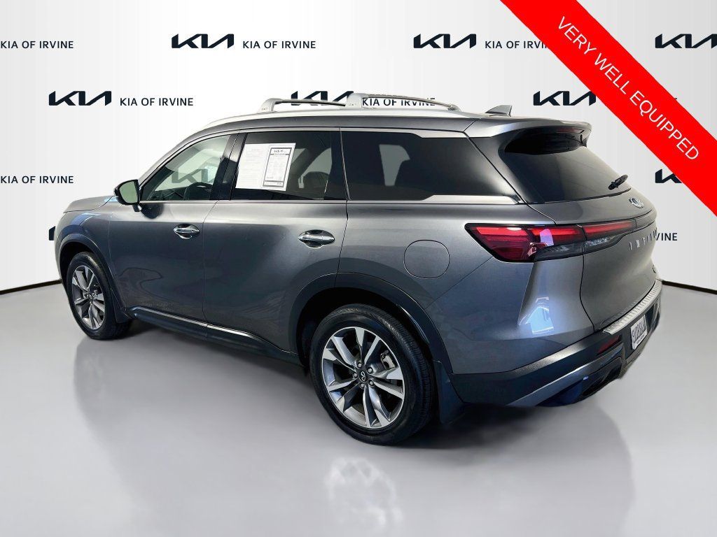 Used 2025 INFINITI QX60 Luxe w/ Cargo Package FWD image 5