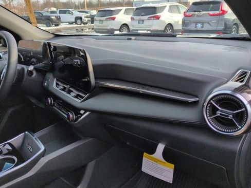 New 2026 Chevrolet Equinox LT w/ Convenience Package II image 44