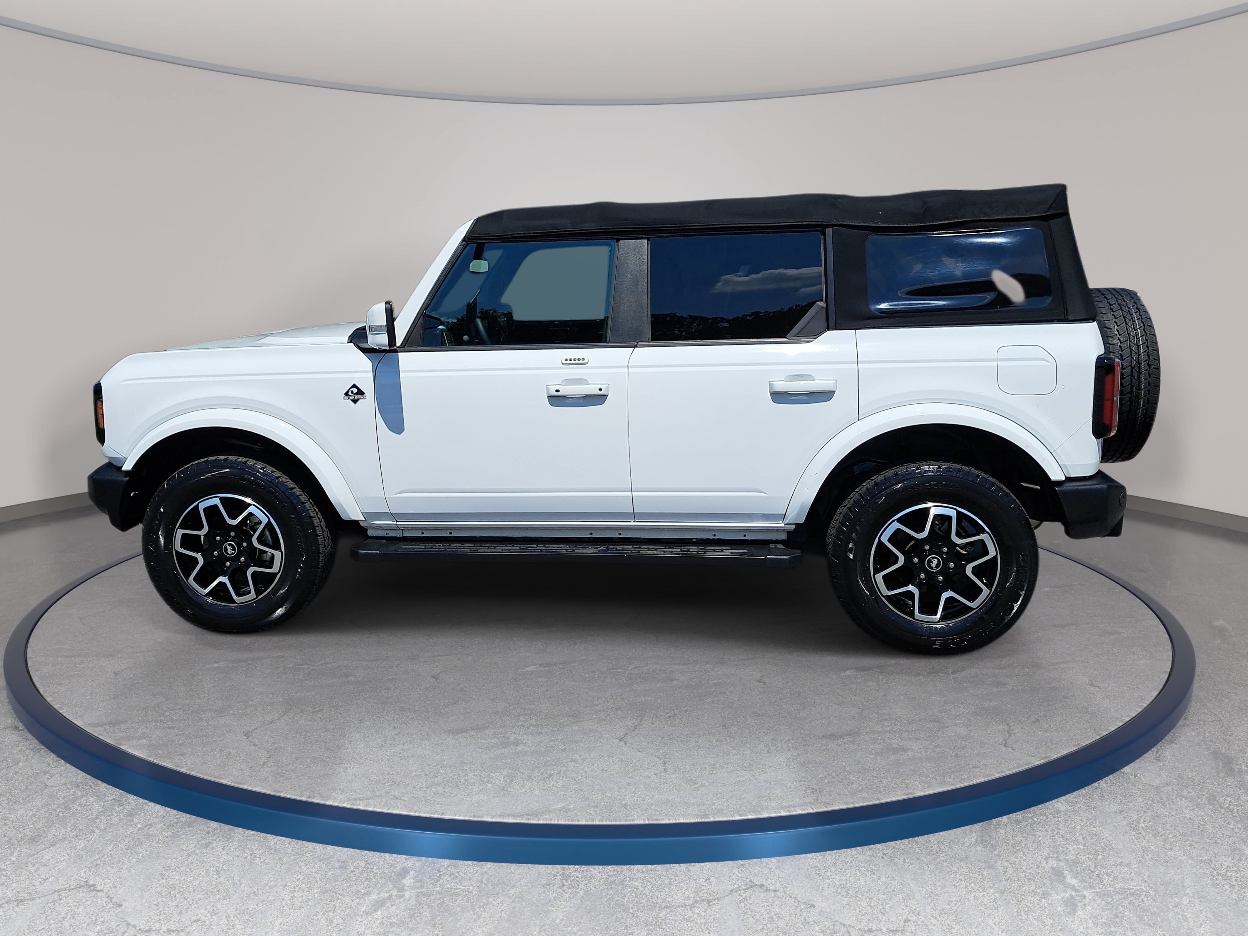 Used 2022 Ford Bronco Outer Banks AWD/4WD image 8