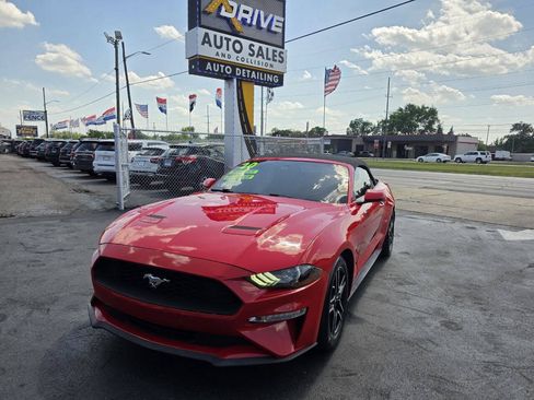 Used 2020 Ford Mustang Premium RWD image 8