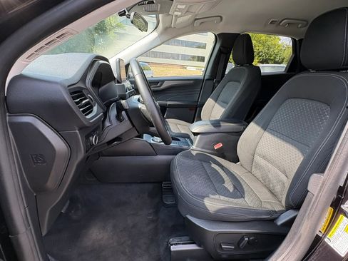 Used 2023 Ford Escape Active AWD/4WD image 28