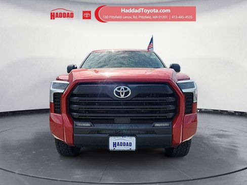 Used 2023 Toyota Tundra SR5 w/ SR5 Convenience Package AWD/4WD image 9