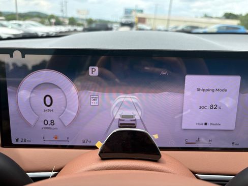 New 2026 Genesis GV70 2.5T Advanced AWD/4WD image 2