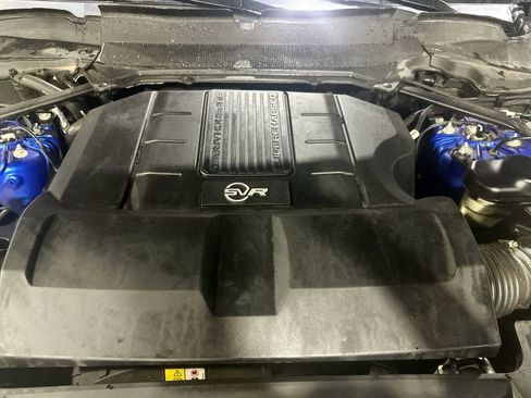 Used 2020 Land Rover Range Rover Sport SVR image 33