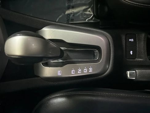 Used 2017 Chevrolet Sonic Premier FWD image 12