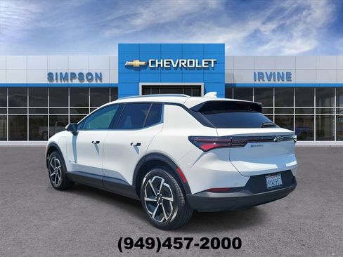 Used 2026 Chevrolet Equinox EV LT FWD image 6