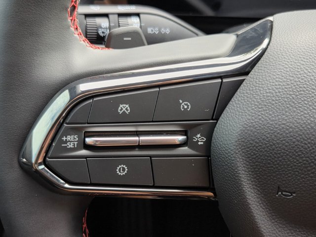 New 2027 Chevrolet Equinox RS w/ Convenience Package III FWD image 15
