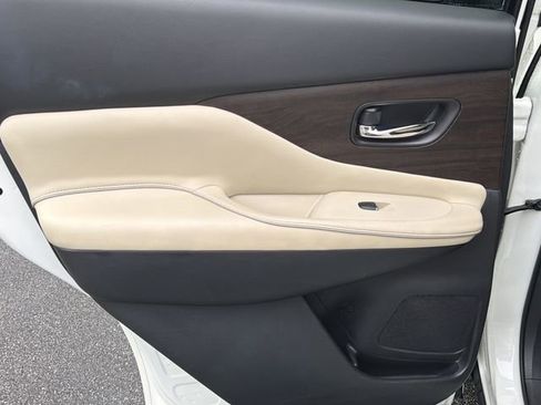 Used 2020 Nissan Murano Platinum FWD image 22