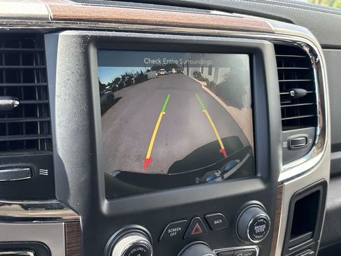 Used 2016 RAM 1500 Laramie w/ Convenience Group AWD/4WD image 16