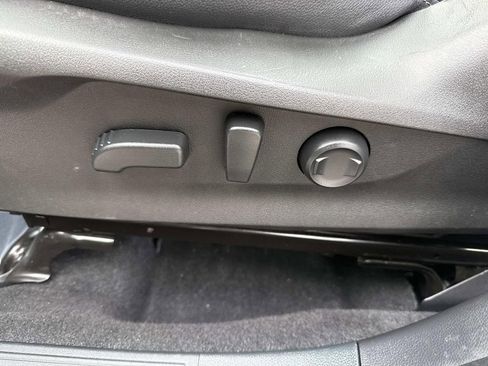 Used 2023 Subaru Forester Premium image 25