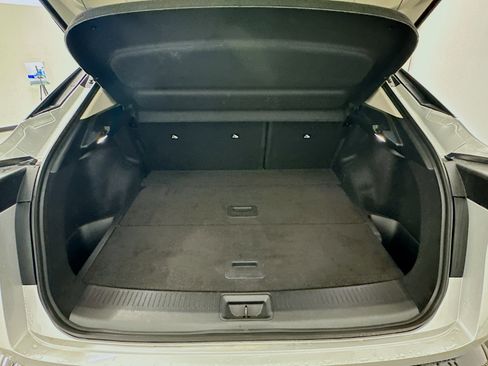 Used 2024 Nissan Ariya AWD image 30