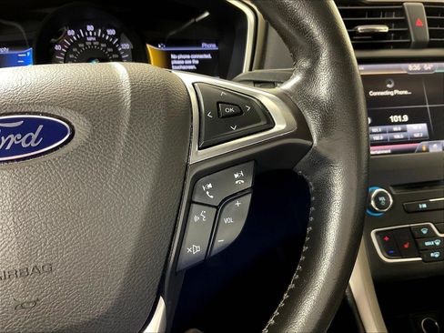 Used 2016 Ford Fusion SE w/ Equipment Group 202A FWD image 12