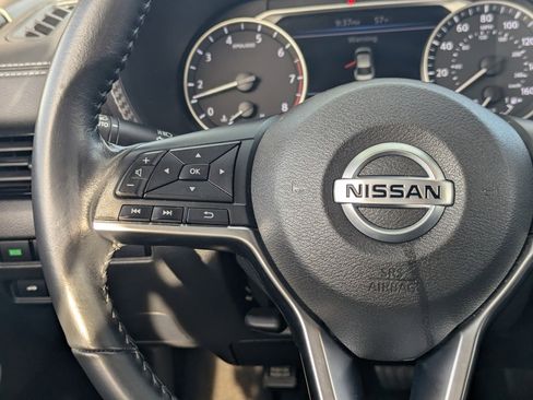 Certified 2023 Nissan Sentra SV image 24