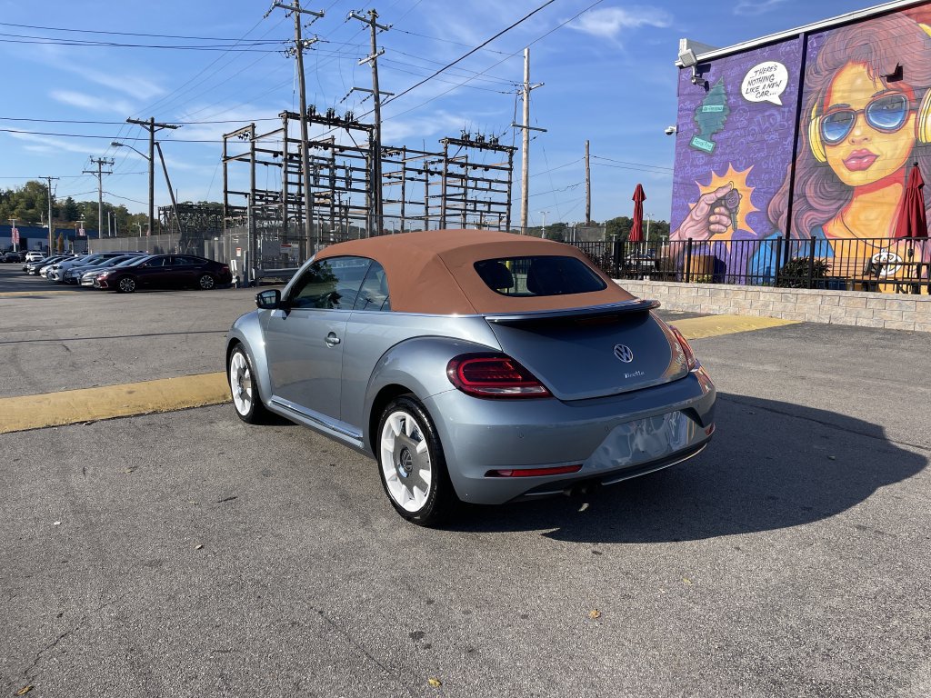 Used 2019 Volkswagen Beetle 2.0T Final Edition SEL FWD image 3