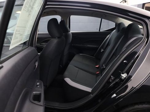 Used 2025 Nissan Versa S w/ Trunk Package image 24