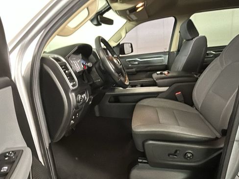 Used 2019 RAM 1500 Big Horn RWD image 14