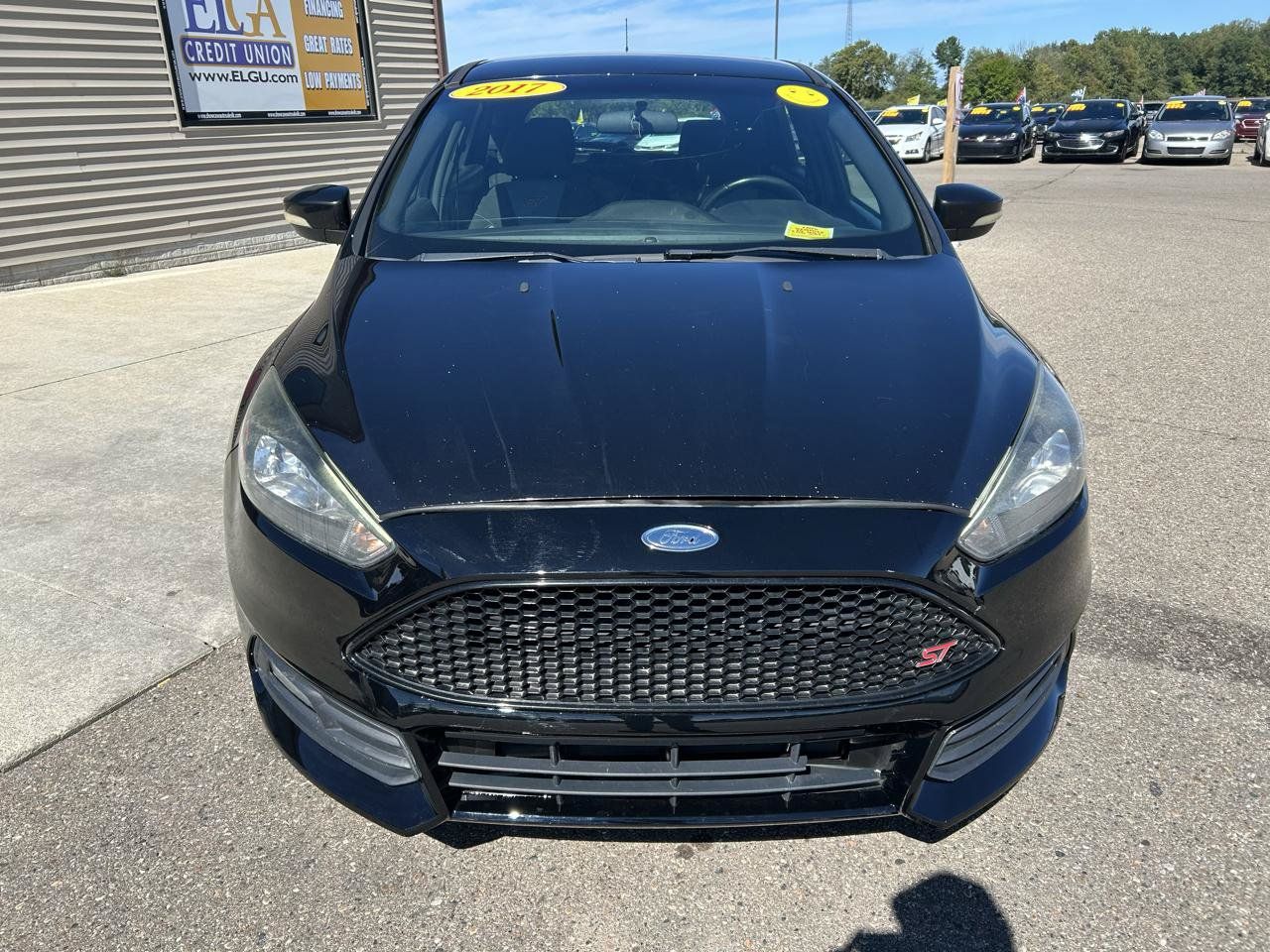 Used 2017 Ford Focus ST FWD image 2